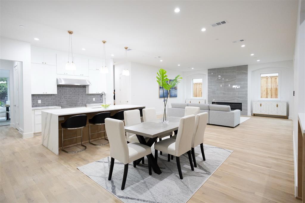 2935 Lovers Lane