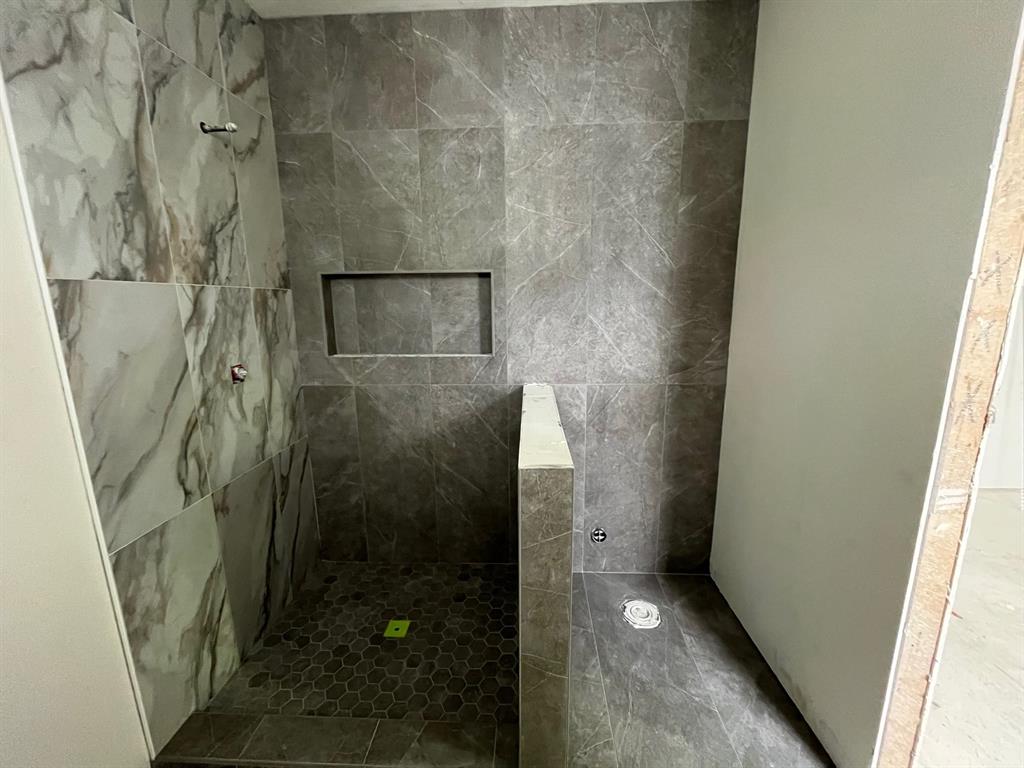 MAPLEWOOD NO 1 - Residential Income