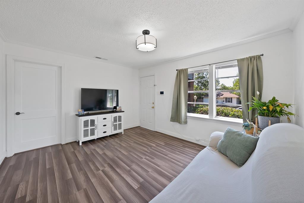 331 W Vinyard Road