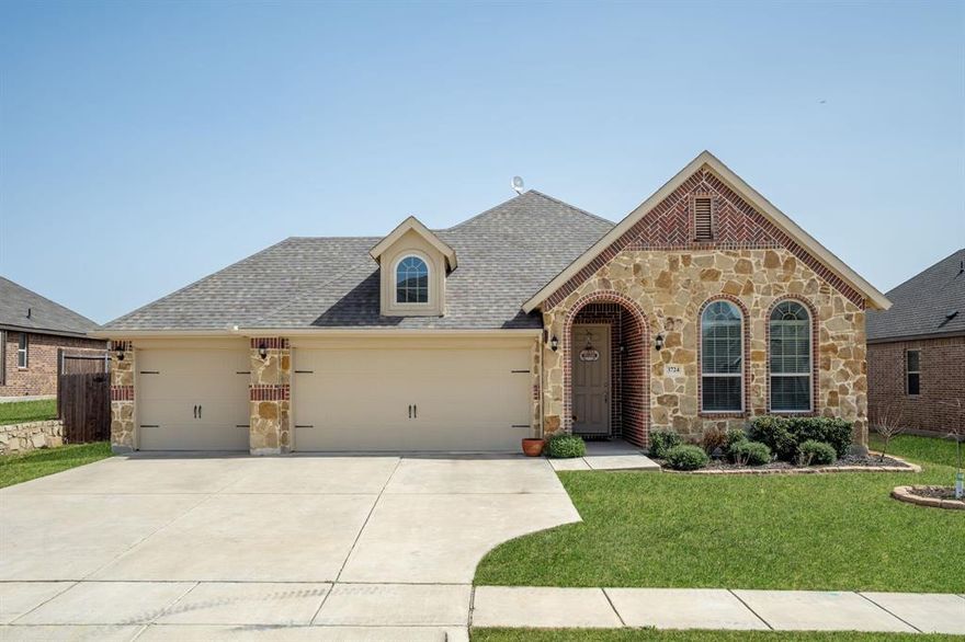 Welcome to this stunning single-story Impression Home in desirable Krum, offering an ideal combination of style,
comfort, and thoughtful upgrades. This well-designed home features an oversized 3-car garage, freshly painted with
an upgraded epoxy-coated floor for a clean, finished look and added durability. The open floor plan is filled with natural
light and includes generously sized bedrooms, including a spacious primary suite with an upgraded walk-in closet
featuring built-in shelving and extra storage for clothes, shoes, and more. The kitchen and bathrooms are beautifully
finished with granite countertops, and the main living areas showcase stylish plank flooring, while tile adds practicality
in the wet areas. A cozy fireplace with a stone surround serves as the focal point of the living room. Step outside to an
extended covered patio with a newly poured 17x10 concrete slab—perfect for outdoor dining, entertaining, or simply
relaxing in your expansive backyard. With high-end finishes, thoughtful touches, and move-in ready condition, this
home checks all the boxes for comfortable and elevated living.