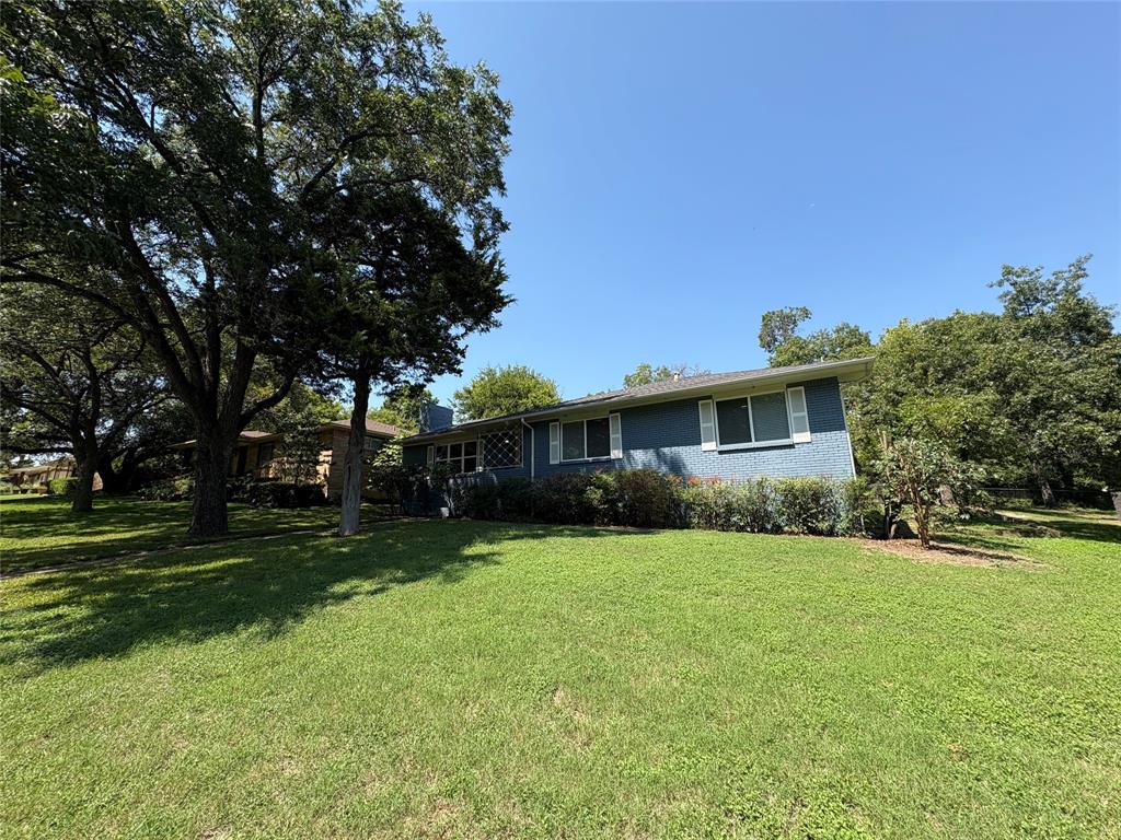 2523 Whitewood Drive