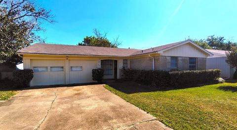 1736 Cascade Street Mesquite TX 75149