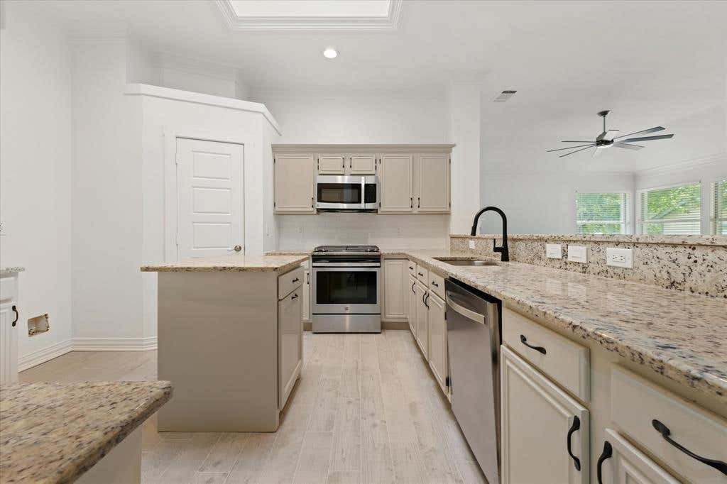 Photo of 1216 Bold Forbes Drive, Grand Prairie, TX 75052 (MLS # 21339051)