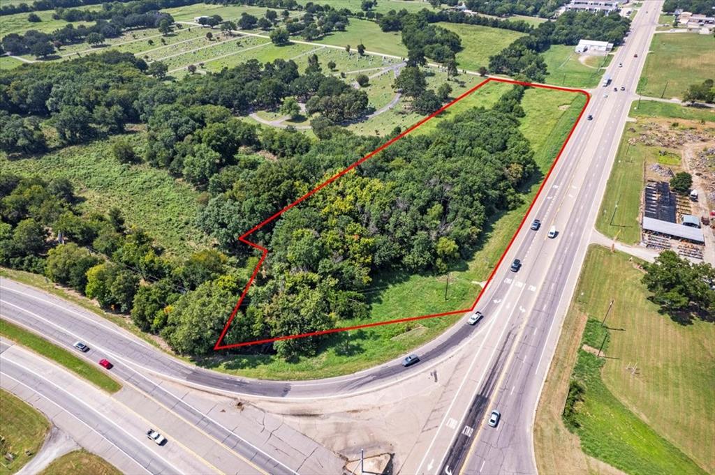 Westside N Tx-121 Highway