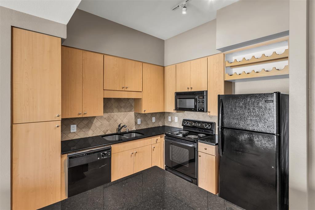 Renaissance On Turtle Creek Condo - Residential