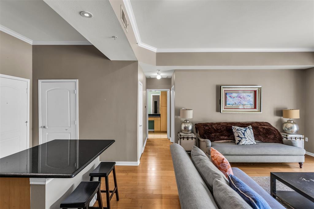 Renaissance On Turtle Creek Condo - Residential