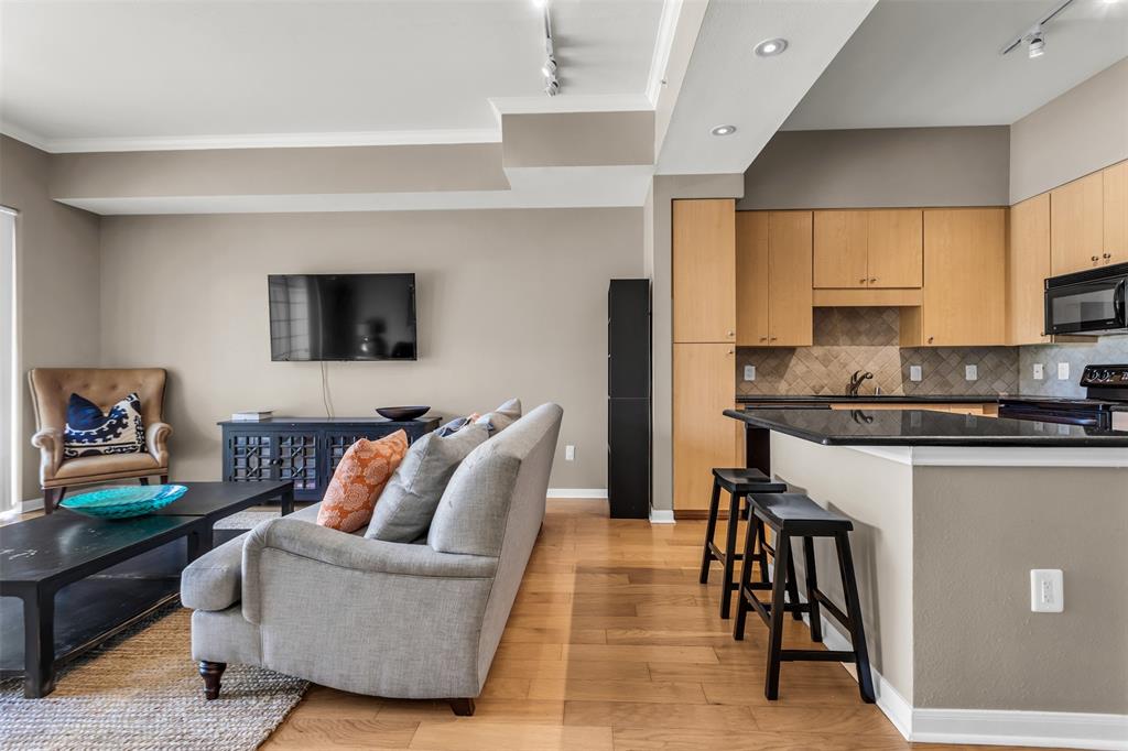 Renaissance On Turtle Creek Condo - Residential