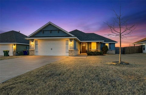 Photo of 126 Johnson Lane, Hillsboro, TX 76645 (MLS # 21388333)
