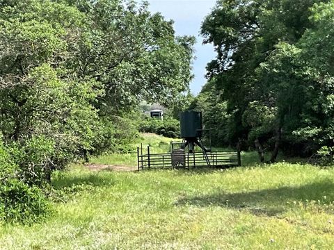 4820 County Road 624 Hamilton TX 76531