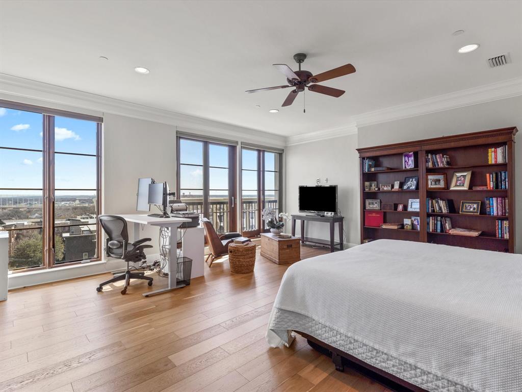 Villa De Leon Condo - Residential Lease