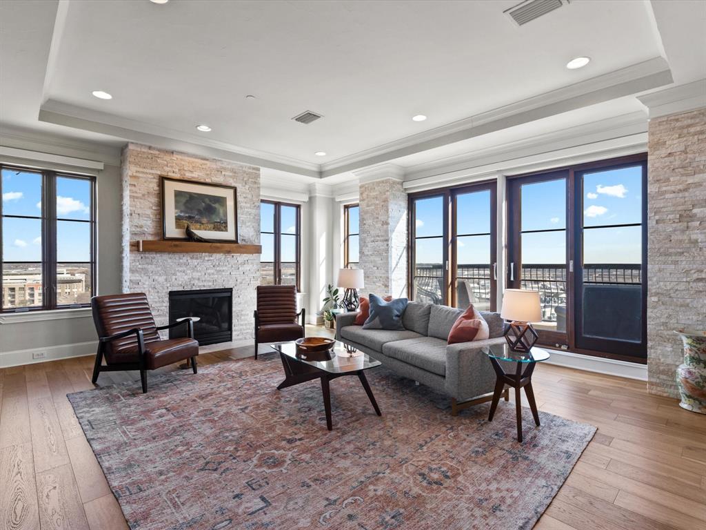 Villa De Leon Condo - Residential Lease