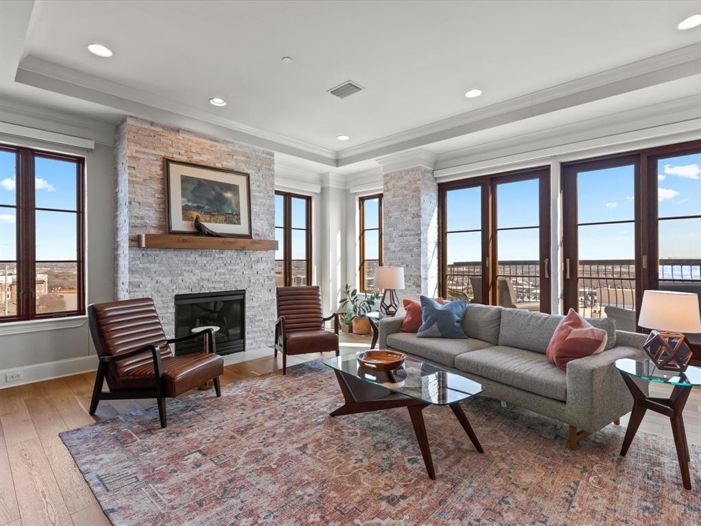 Villa De Leon Condo - Residential Lease