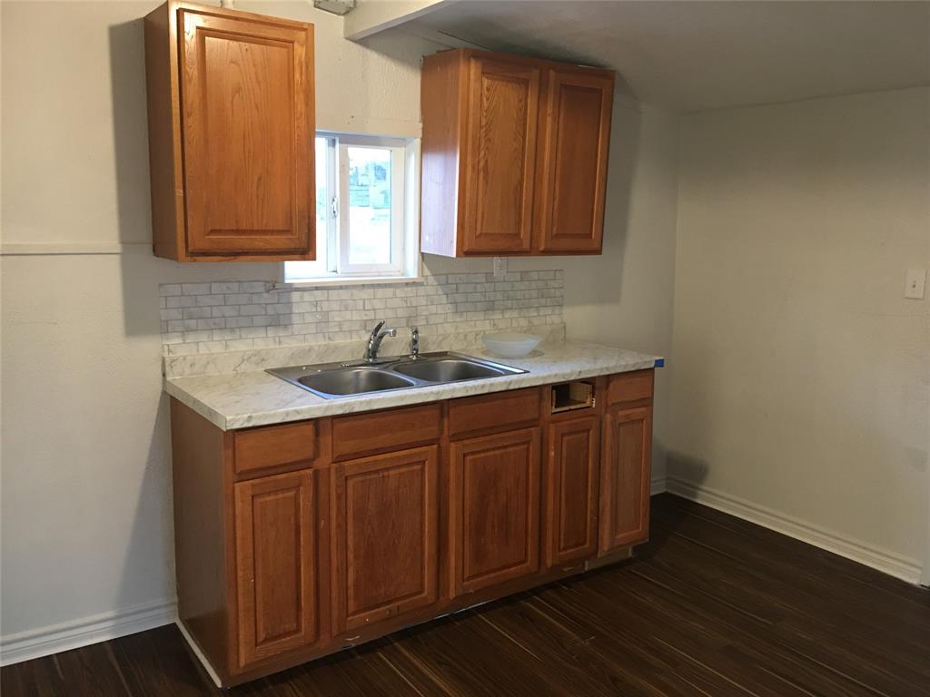 College Drive Replat - Residential Lease