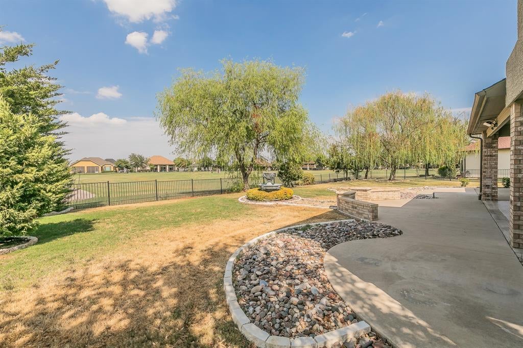 8701 Freeport Drive