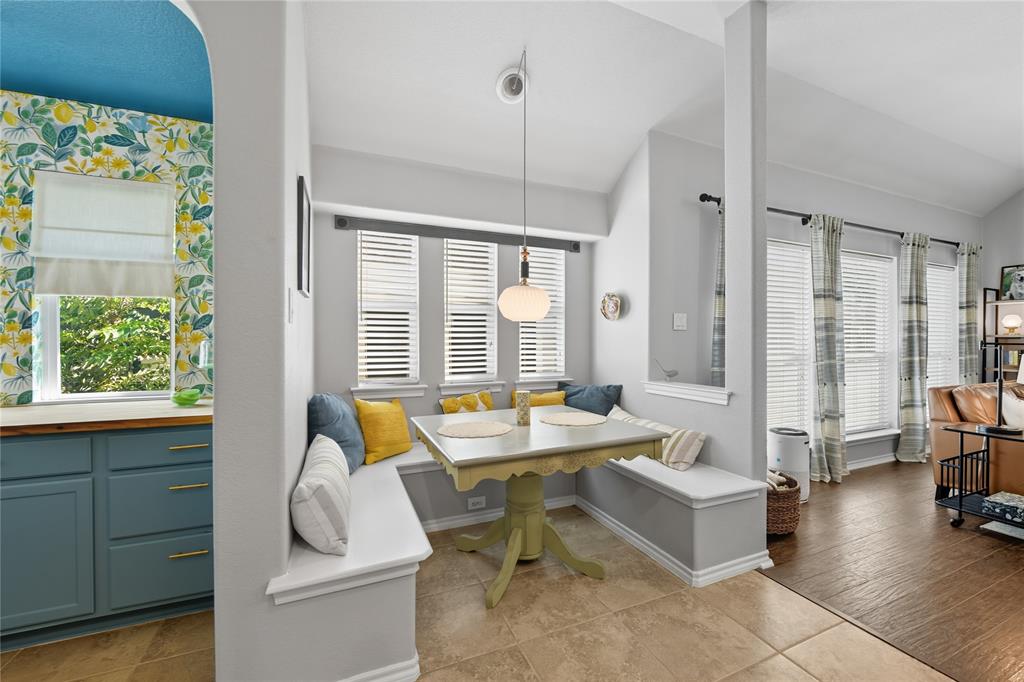 Fort Worth, Texas 76244, United States, 3 Bedrooms Bedrooms, ,2 BathroomsBathrooms,Residential,Active,224456