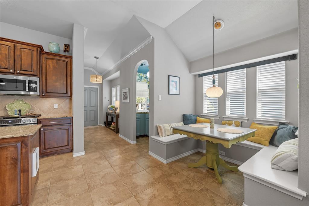 Fort Worth, Texas 76244, United States, 3 Bedrooms Bedrooms, ,2 BathroomsBathrooms,Residential,Active,224456