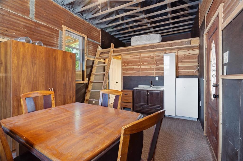 West - Residential Lease