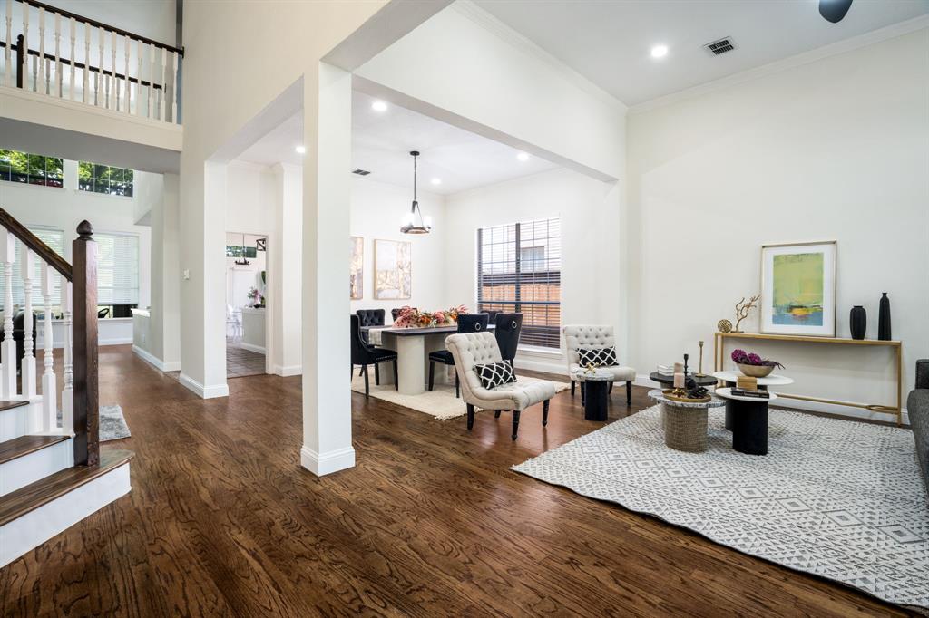 5901 Louisville Drive