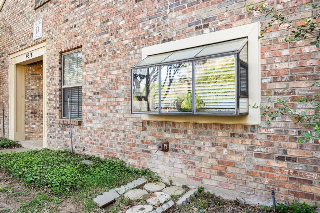 Manorhomes Of Wimbledon Condo - Residential