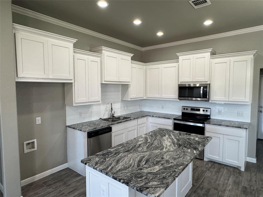 1303 Oleander Drive