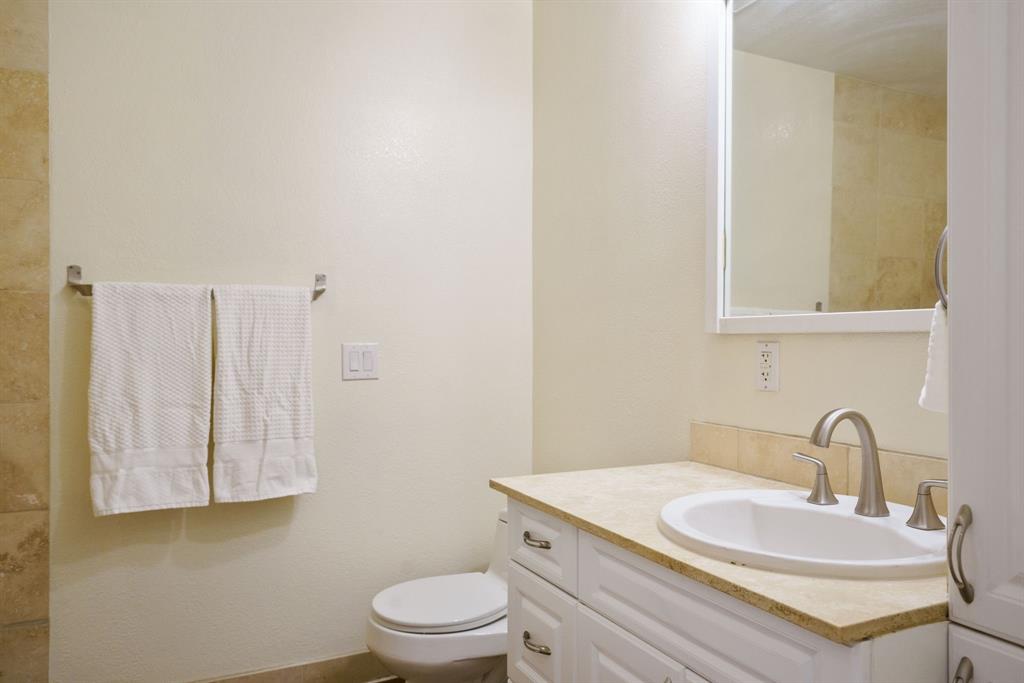 Biltmore Swim & Racquet Club Ph One - Residential