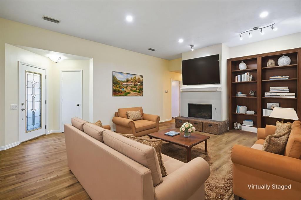 Biltmore Swim & Racquet Club Ph One - Residential