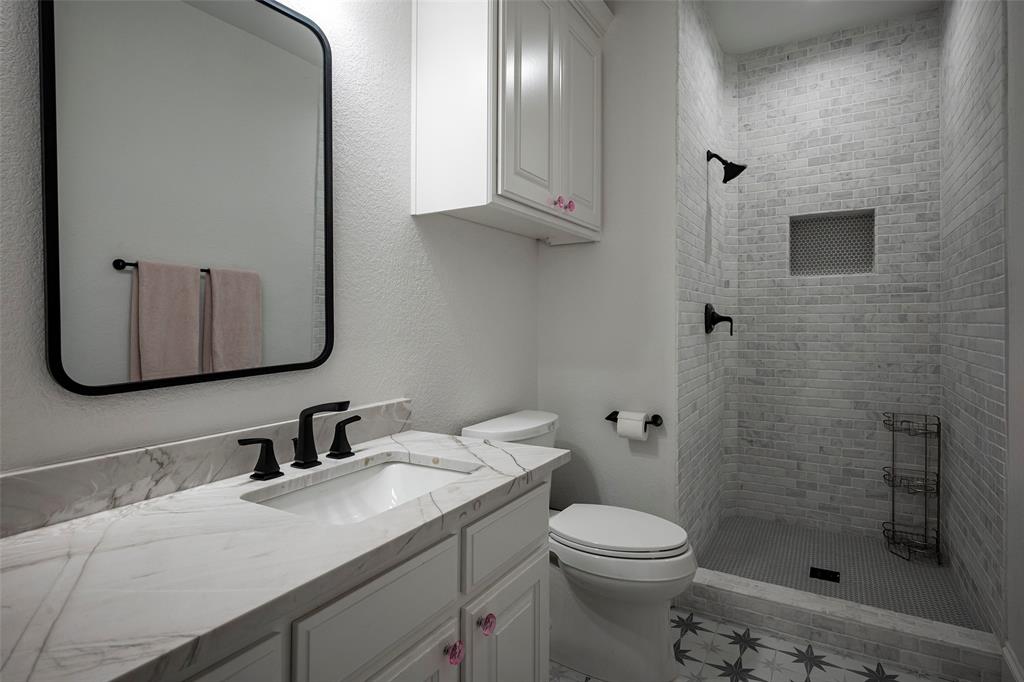 Jackson Heights 04 - Residential