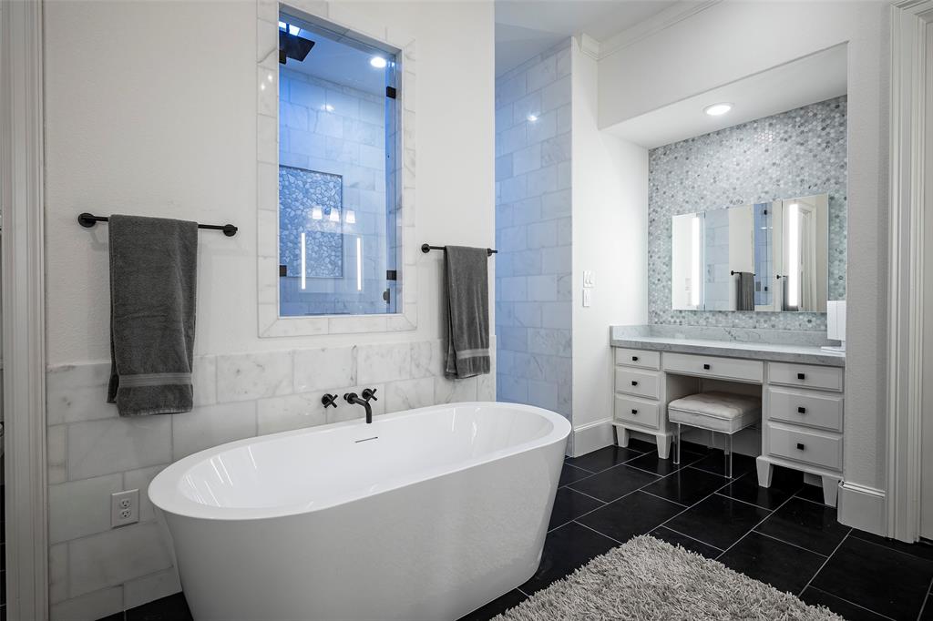 Jackson Heights 04 - Residential