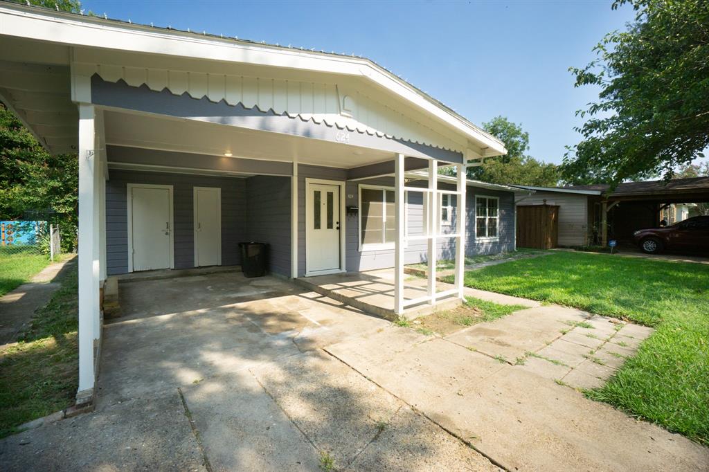 624 Leyenda Drive