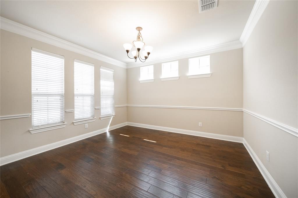 2616 Broadway Drive
