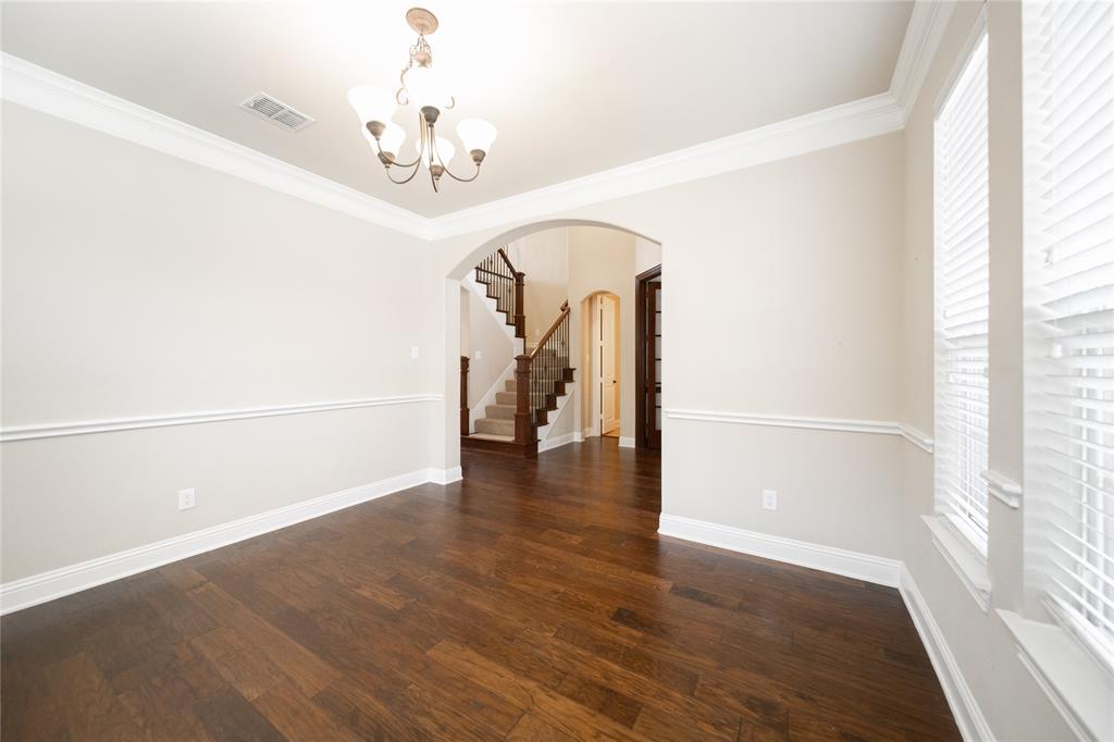 2616 Broadway Drive