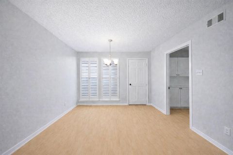 Tiny photo for 3 Dewberry Court, Bedford, TX 76021 (MLS # 21188130)