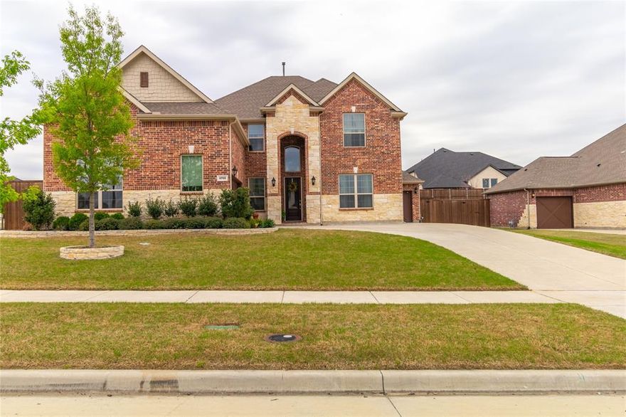 Well maintained  4 bedroom 3.5 bath with 2 car garage to lease in Bretton Woods Community with Prosper ISD schools. Open floor plan open to Kitchen, formal dining, study, gameroom & media. This home features a dramatic 2-story family room and a large open kitchen ideal for entertaining. The 2nd bedroom downstairs is perfectly suited for in-laws or for use as an easily-accessible nursery. Two spacious upstairs bedrooms with a Game Room and a large Media Room make this the ideal family home. MOVE-IN READY.  Enjoy oversize backyard ..  Close to Preston RD,  Highway 380, DNT and 121.