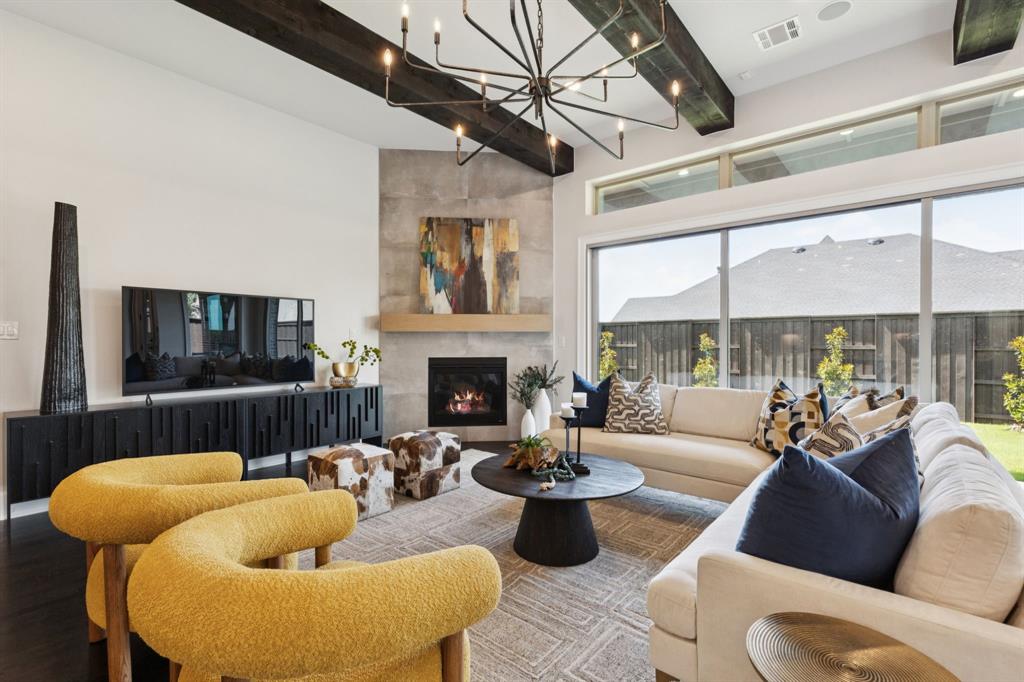 4400 Honeyvine Lane