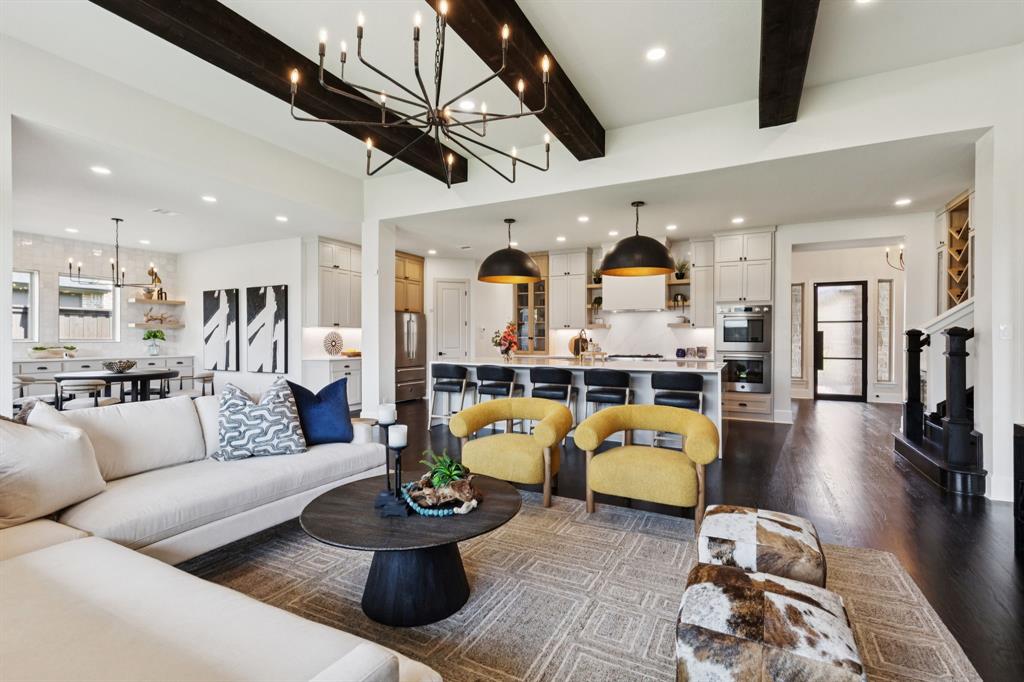 4400 Honeyvine Lane