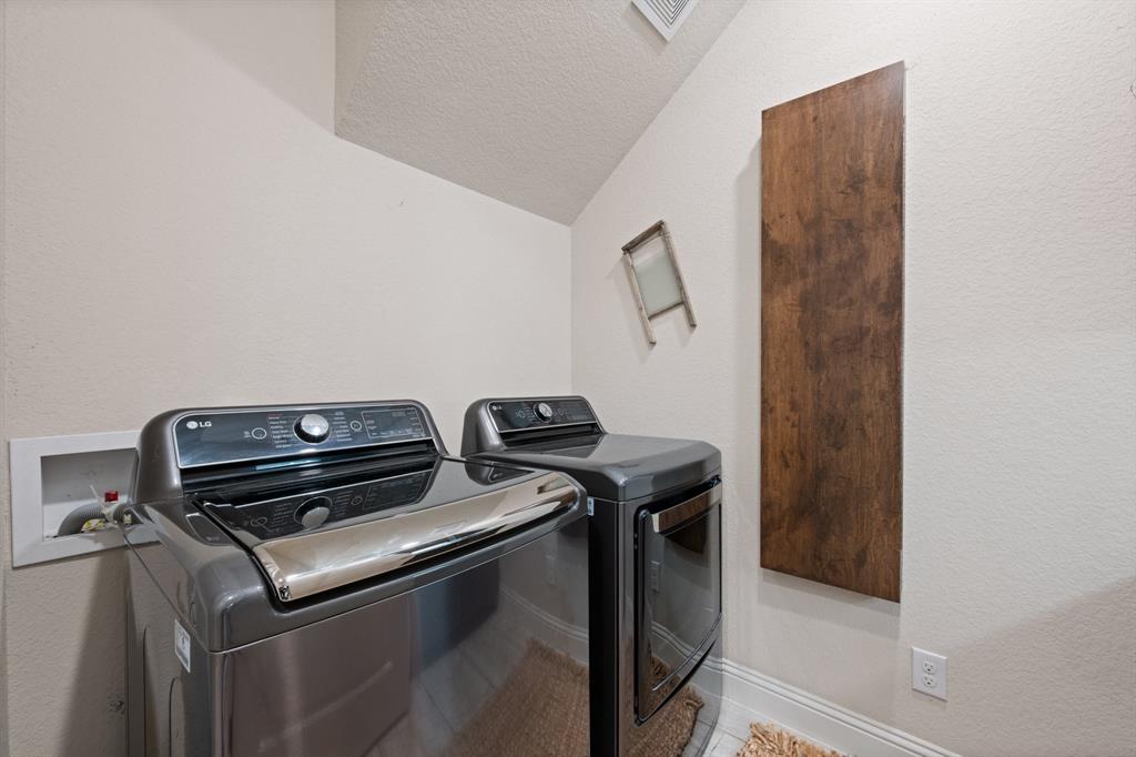 Mistletoe Hill Ph V - Residential