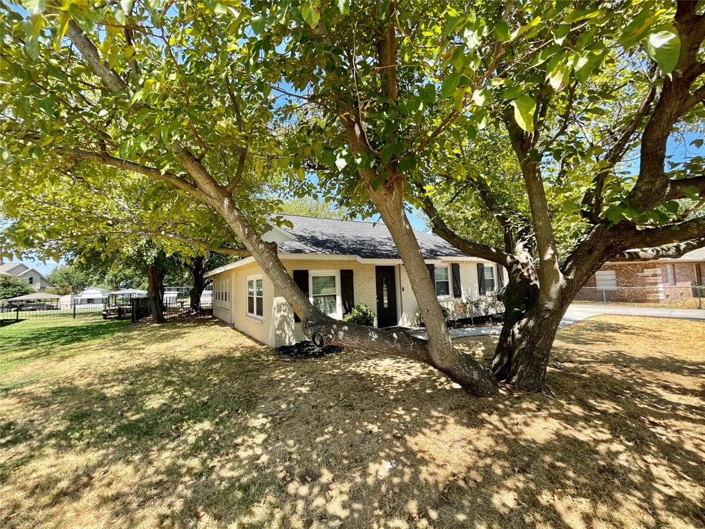 Hideaway Bay Estate - Residential