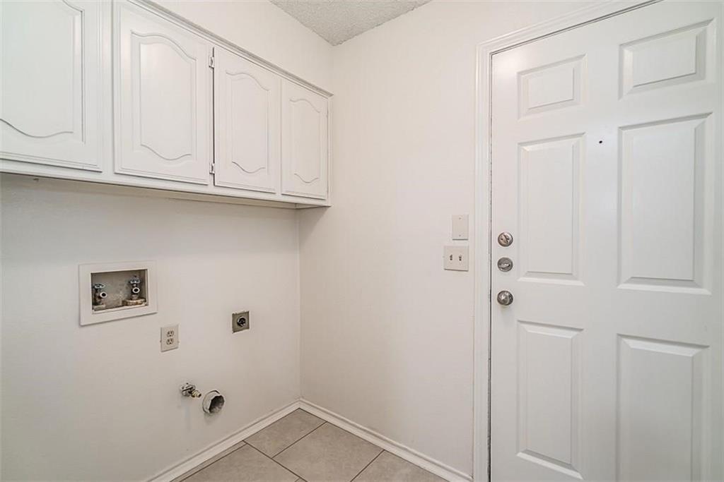 SPRING CREEK PARKWAY ESTATES W - Residential Lease