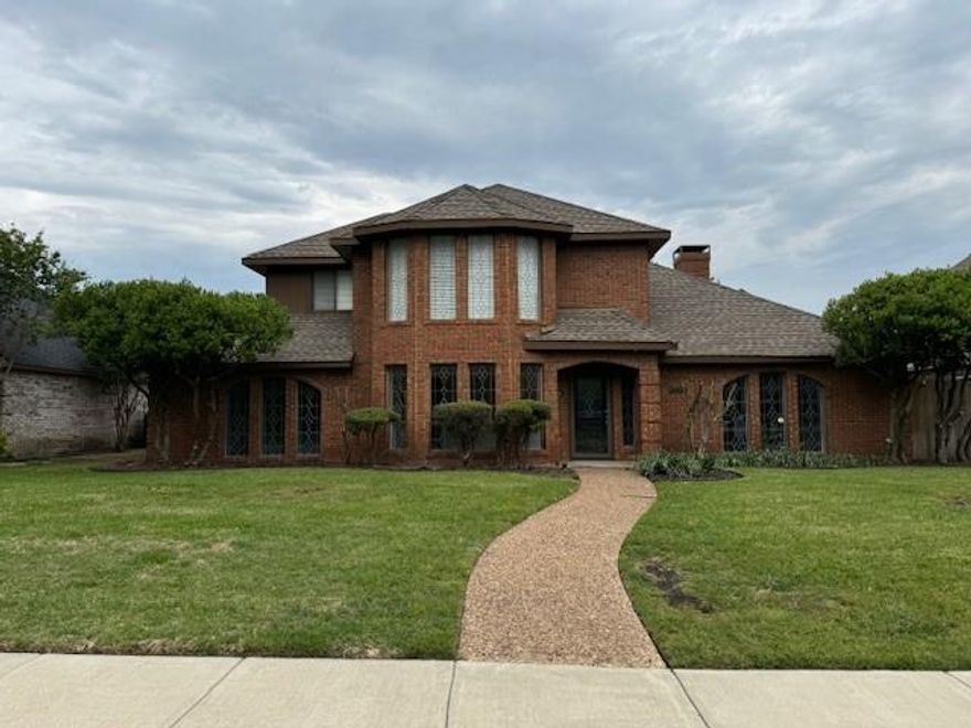 BEAUTIFUL TWO STORY WITH GREAT DRIVE-UP APPEAL, FRESH PAINT THROUGHOUT, WONDERFUL STONE DOUBLE SIDED FIREPLACE BETWEEN LIVING RM AND GAME ROOM, WALK-IN WET BAR IN GAME ROOM, FORMAL DINING PLUS EAT-IN KITCHEN, SKYLIGHTS, COVERED PATIO, MASTER DOWN, THREE UP, GRANITE COUNTER TOPS, STAINLESS APPLIANCES, LARGE FENCED YARD. PLEASE VERIFY ROOM SIZES AND SCHOOLS.  SEE APPLICATION REQUIREMENTS IN MLS TRANSACTION DESK.