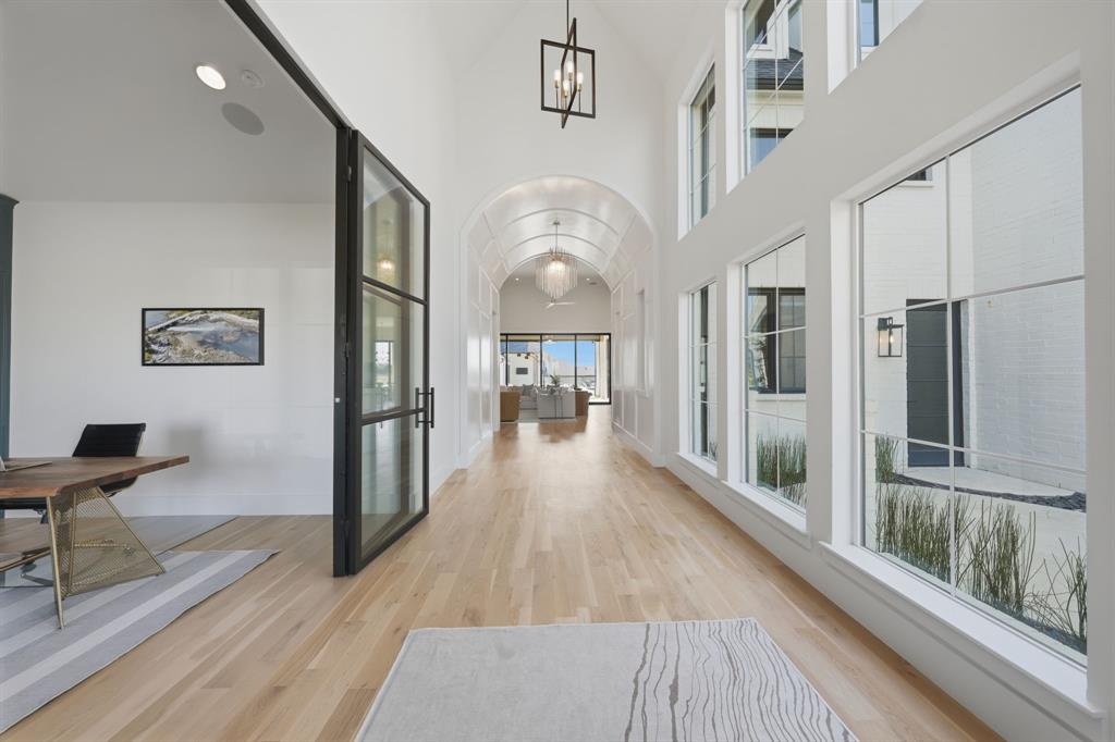 1604 Balboa Place