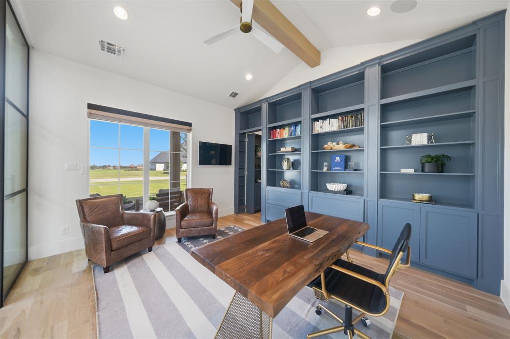 1604 Balboa Place