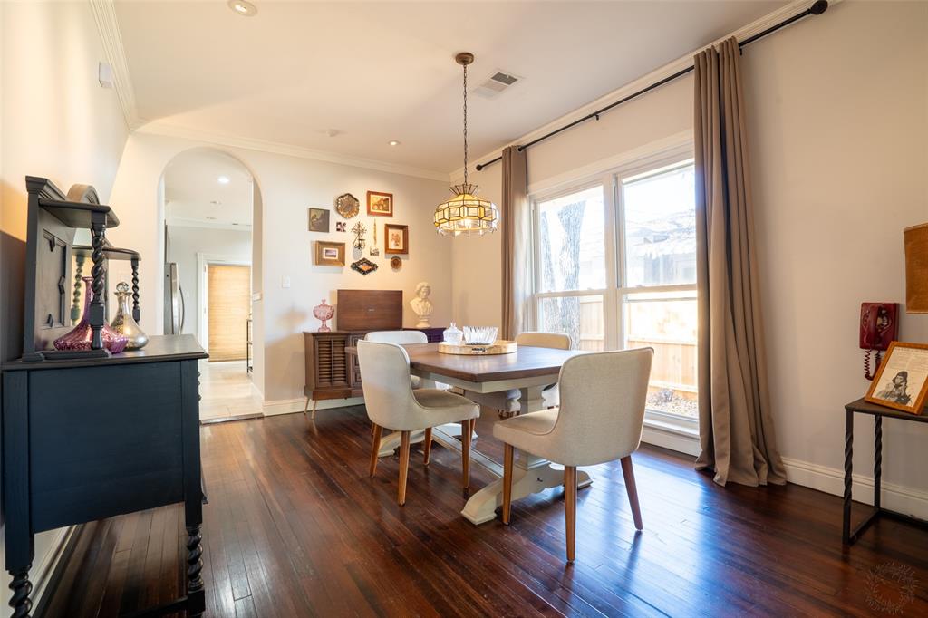 Fort Worth, Texas 76107, United States, 3 Bedrooms Bedrooms, ,3 BathroomsBathrooms,Residential,Pending,247275