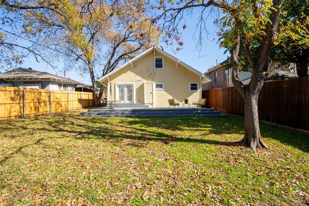 Fort Worth, Texas 76107, United States, 3 Bedrooms Bedrooms, ,3 BathroomsBathrooms,Residential,Pending,247275