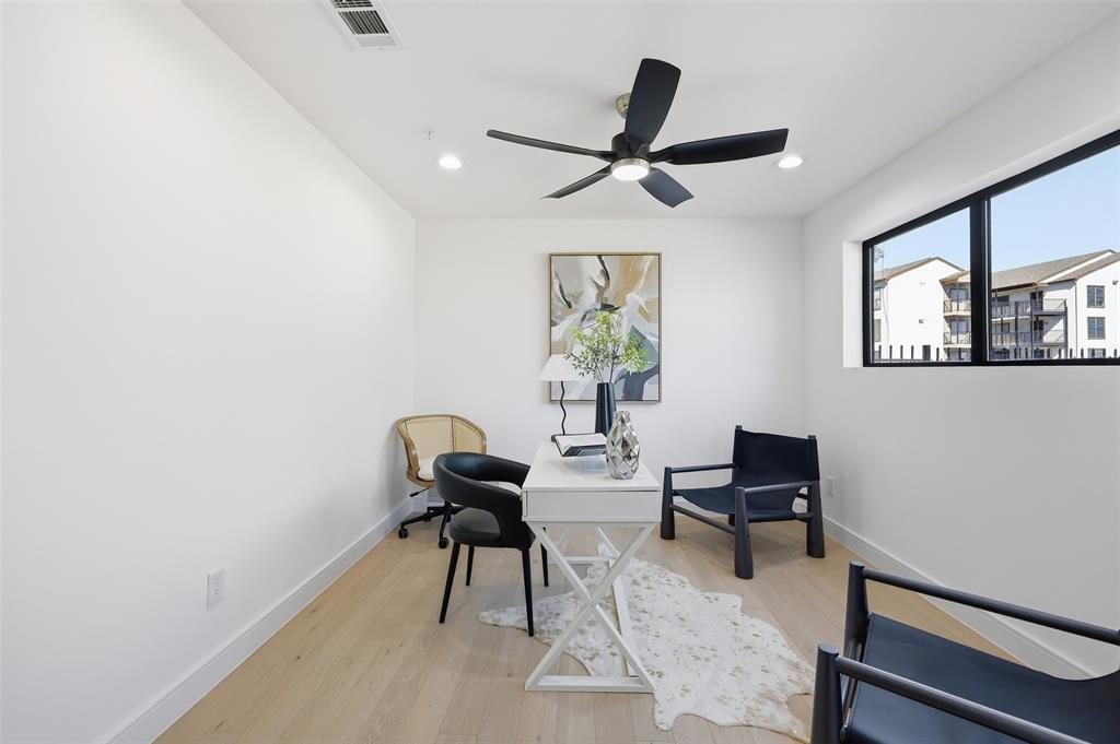 4635 Manett Street 102