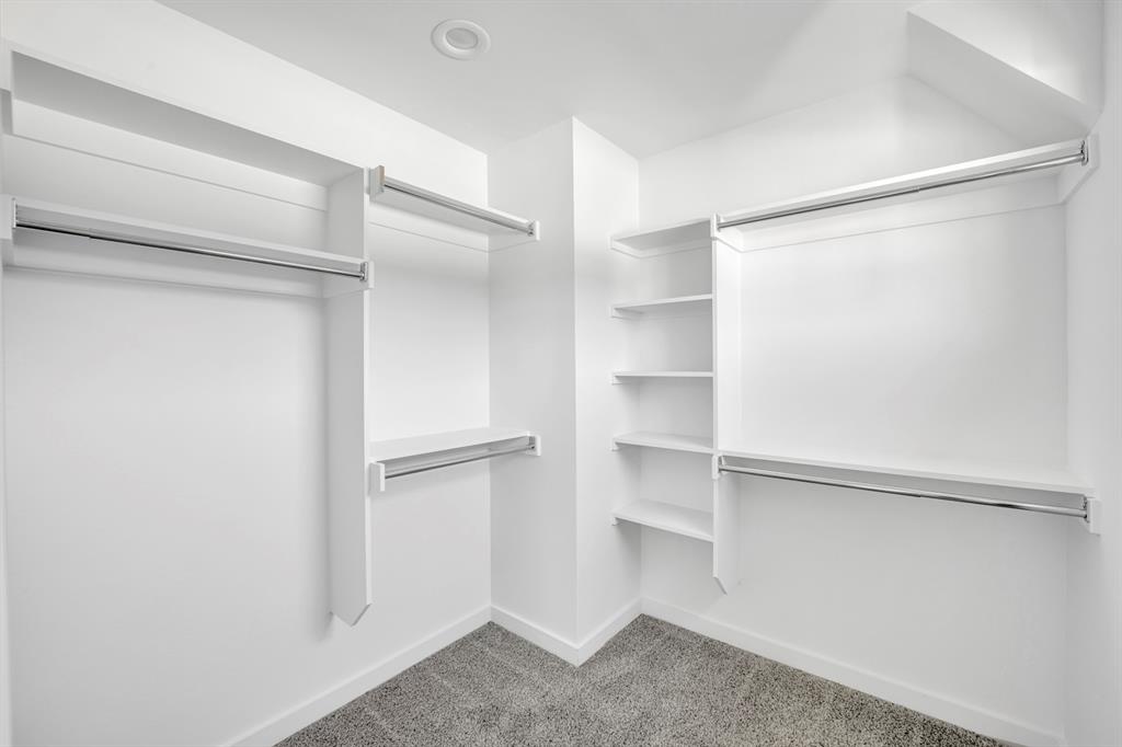 ALTA VISTA - Residential