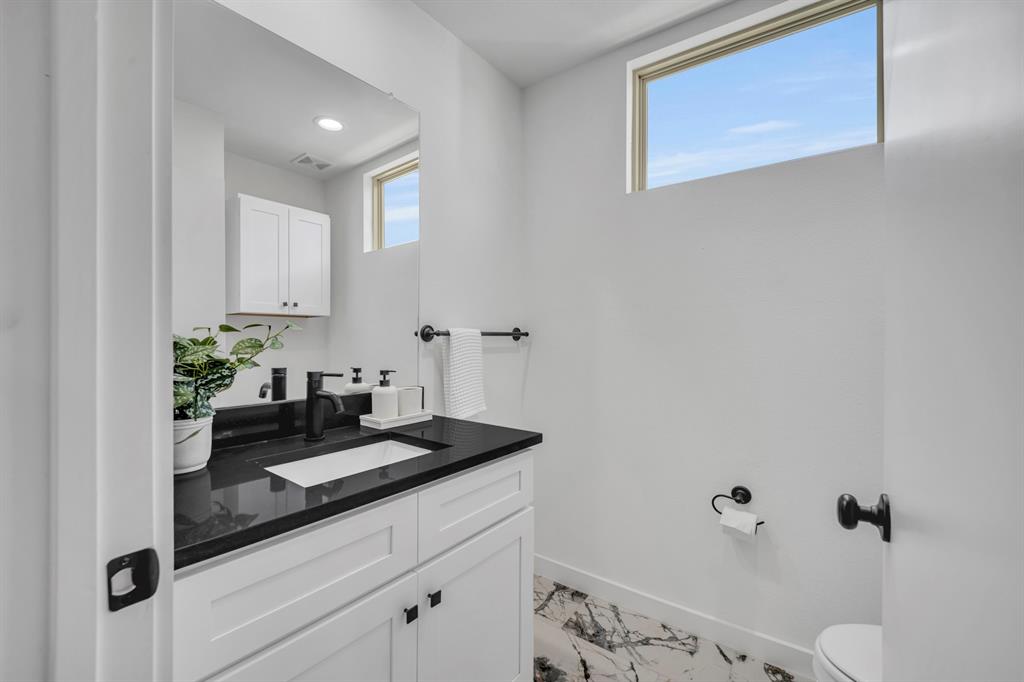 ALTA VISTA - Residential