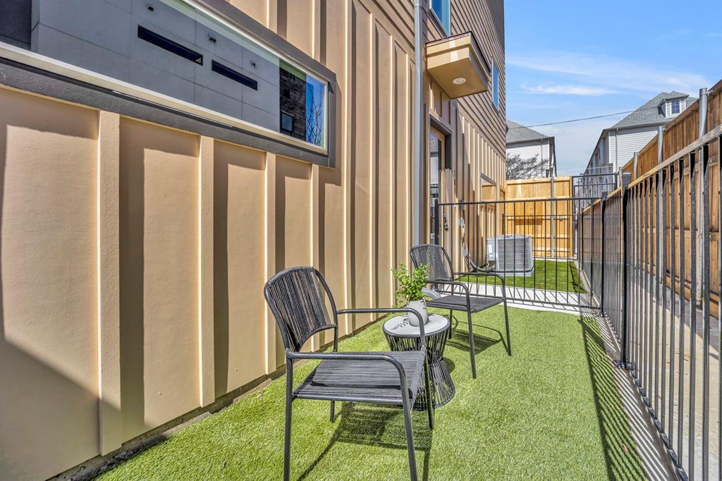 5806 Bryan Parkway 103