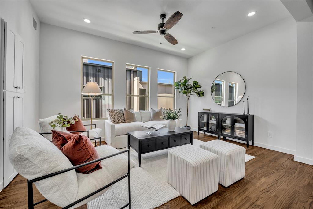 ALTA VISTA - Residential