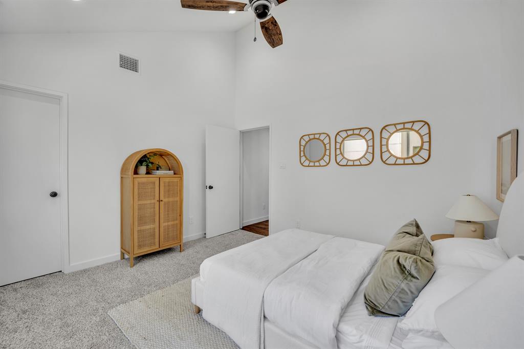 ALTA VISTA - Residential