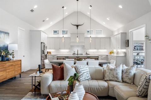 1504 Snapdragon Court Celina TX 75078